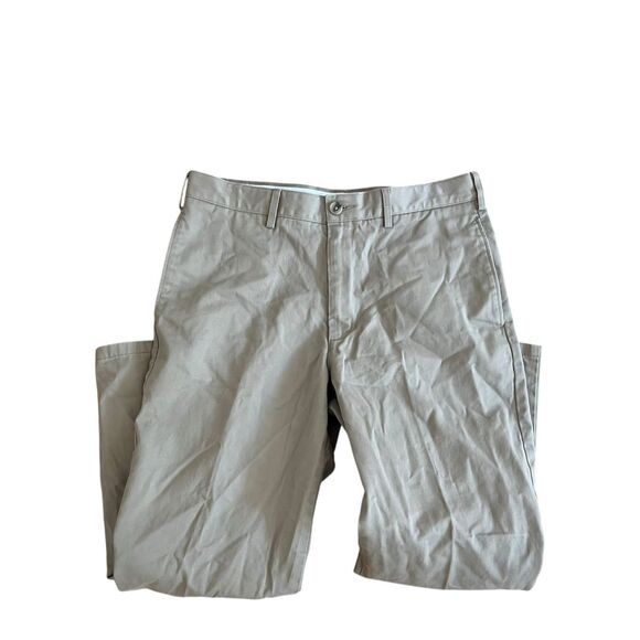 L.L. Bean Comfort Waist Chino Pants Men’s 46x30 - Picture 3 of 4